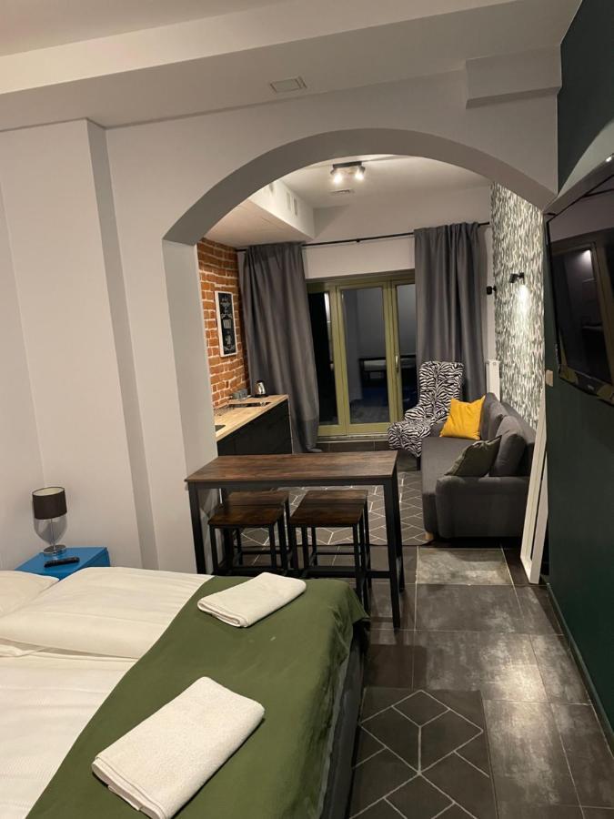 Boogie Deluxe Old Town Aparthotel Вроцлав Екстериор снимка