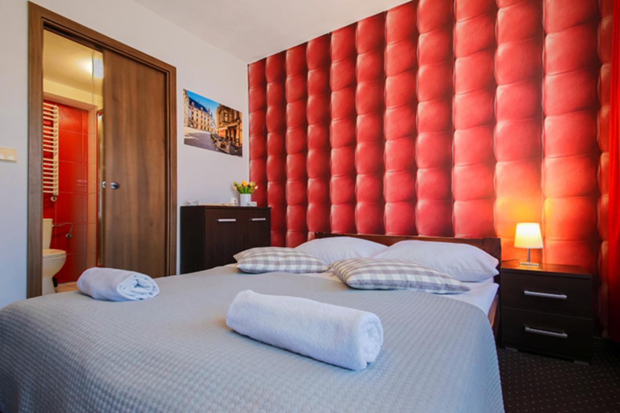 Boogie Deluxe Old Town Aparthotel Вроцлав Екстериор снимка