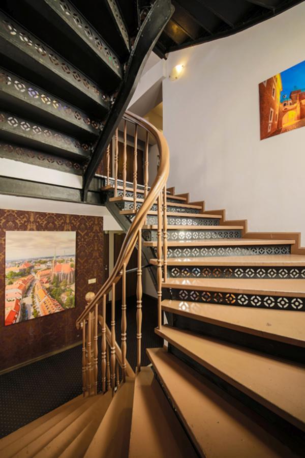 Boogie Deluxe Old Town Aparthotel Вроцлав Екстериор снимка